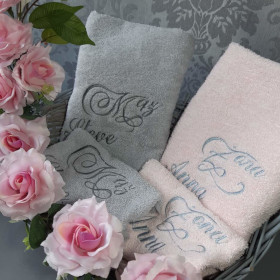 Prezent ślubny kosz z ręcznikami haftyok.pl